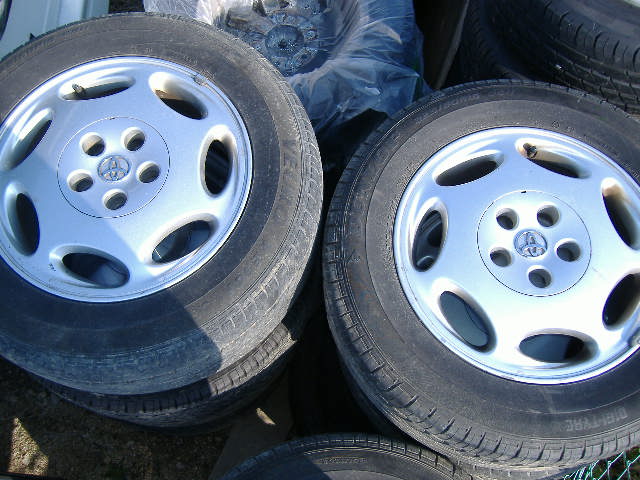 Nissan original tire 4 set!!